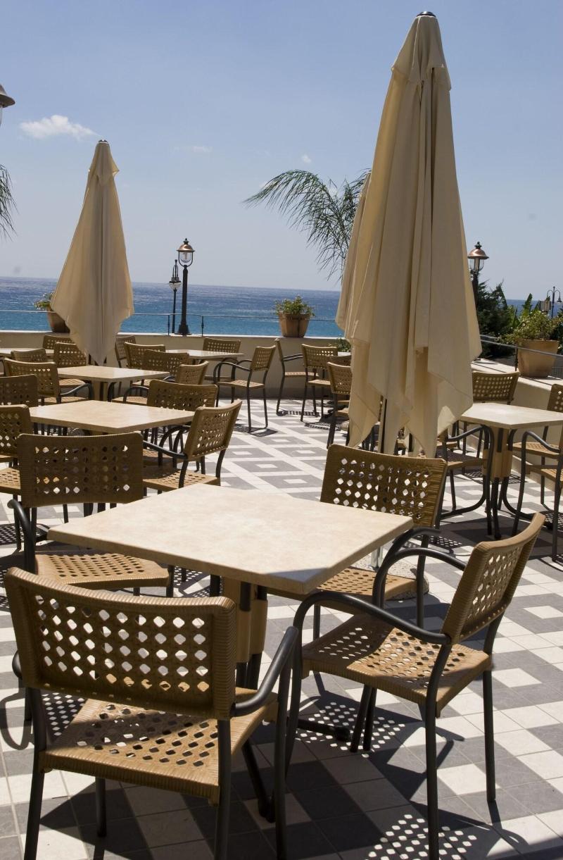 Aparthotel Palazzo Reginella Bovalino Marina Exterior foto